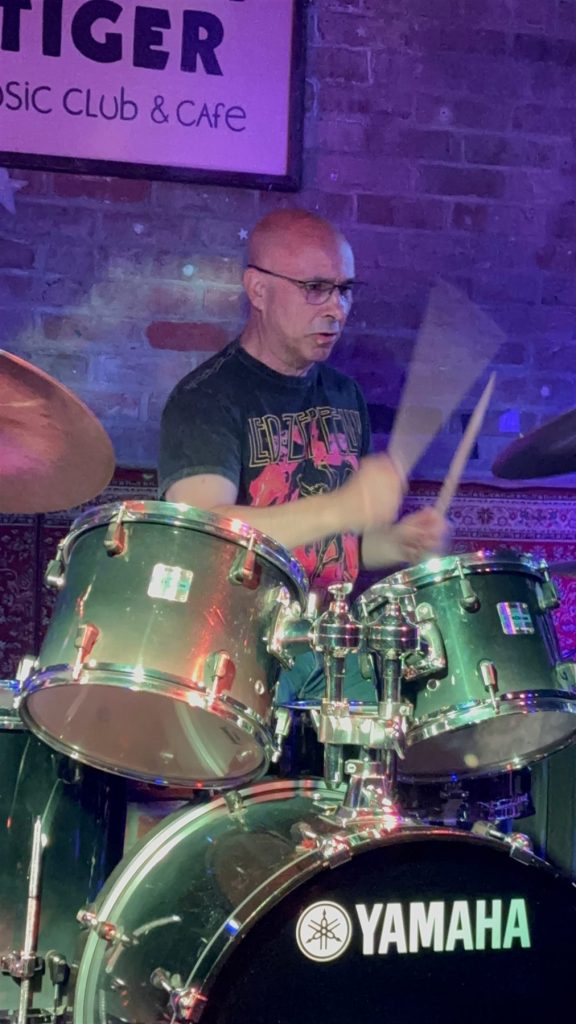 Fernando performing live